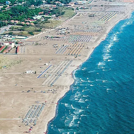 With Pool Near The * Rosolina Mare