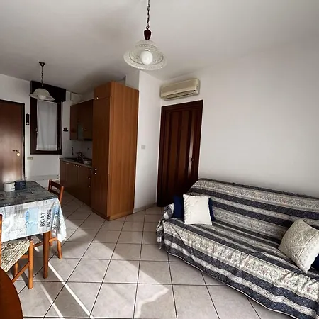 Apartment With Pool Near The Rosolina Mare